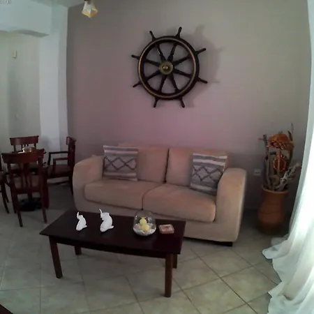 Konukevi Alkyonari By Maria 3*