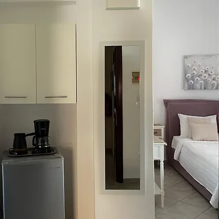 Konukevi Alkyonari By Maria